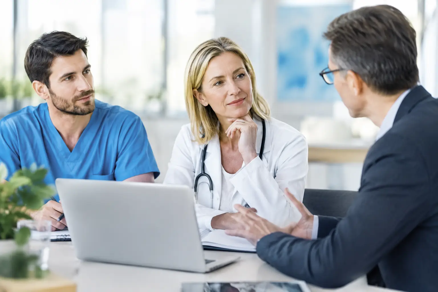 Leitfaden Mandatssuche im Gesundheitswesen